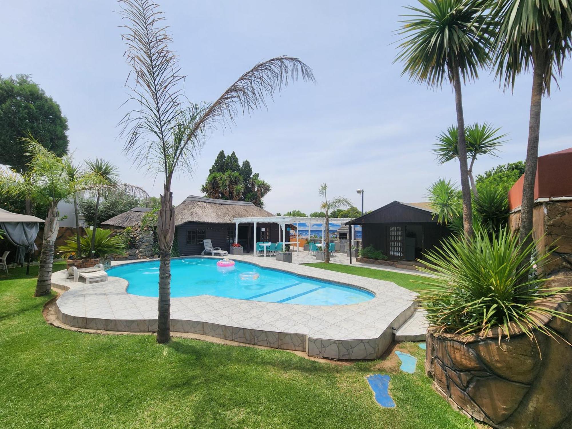 The Guesthouse Vanderbijlpark Exterior foto